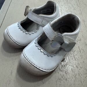 Stride Rite White Mary Jane Dress Shoes